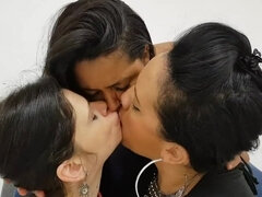 Three Lesbians Kissing Erotic Video