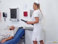 Whorish XXX nurse with big juggs pleases her patient