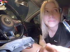 Best friends Kira Viburn and Emma Korti give dual deep throat in the car to traffic police