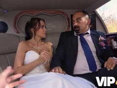 Cheating brides satisfies the stranger in her wedding limo - reality anal sex with sexy brunette Jennifer mendez