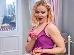 Amatéri, Veľký zadok, Veľké kozy, Blondína, Prstovanie, Masturbácia, Sólo, Stripping