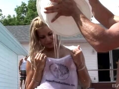 Wet T-Shirt Competition: Big-Busted College Co-eds