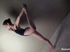 Felicity "Ballet Demo"