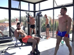 Arad Winwin & Ruslan Angelo - bareback gym gay porn