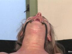 Anal, Bondage domination sadisme masochisme, Médecin, Electricité, Femme dominatrice, Doigter, Chatte, Esclave