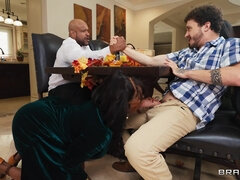 Thankful For a Giving Ebony MILF: Reality Cheating Scene w YumTheeBoss, Apollo Banks, Ameena Green