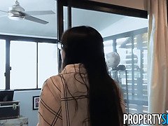 Madison Wilde's hot real estate agent gets her pussy licked and fucked after finally getting the deal