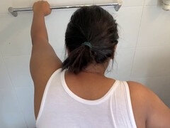 Sri Lankan young girl from college enjoys steamy shower
