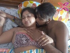 Tante, Gros cul, Sucer une bite, Tromperie, Tir de sperme, Indienne, Mature, Mère que j'aimerais baiser