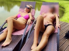 Leie, Bikini, Fingern, Freundin, Selbstgemacht, Küssen, Lesbisch, Im freien