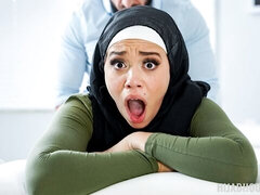 Muslim babe Willow Ryder is riding and orgasmic as well