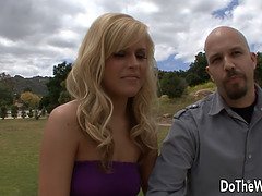 Blonde MILF Darcy Tyler craves stranger's cum in HD