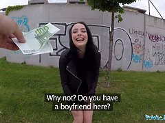 Alessa Savage gets creampied by a stranger outdoors for cash