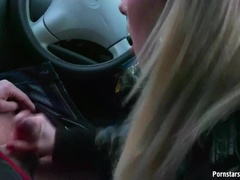 Amateur, Blonde, Sucer une bite, Voiture, Tir de sperme, Hard, Cuir, De plein air