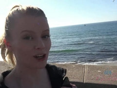 Leie, Strand, Grosser arsch, Fingern, Handjob, Öl, Pov, Öffentlich